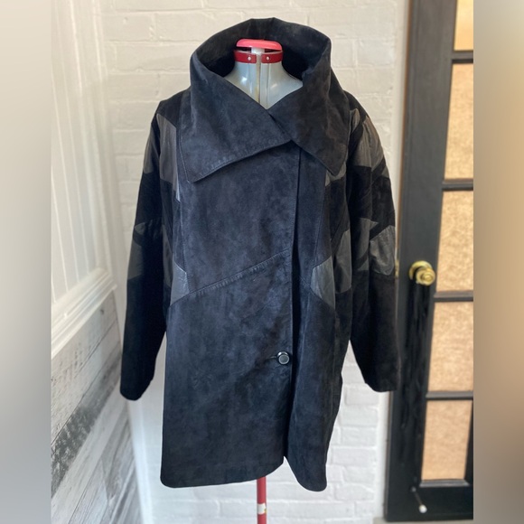 Beautiful Vintage leather coat - Picture 4 of 8